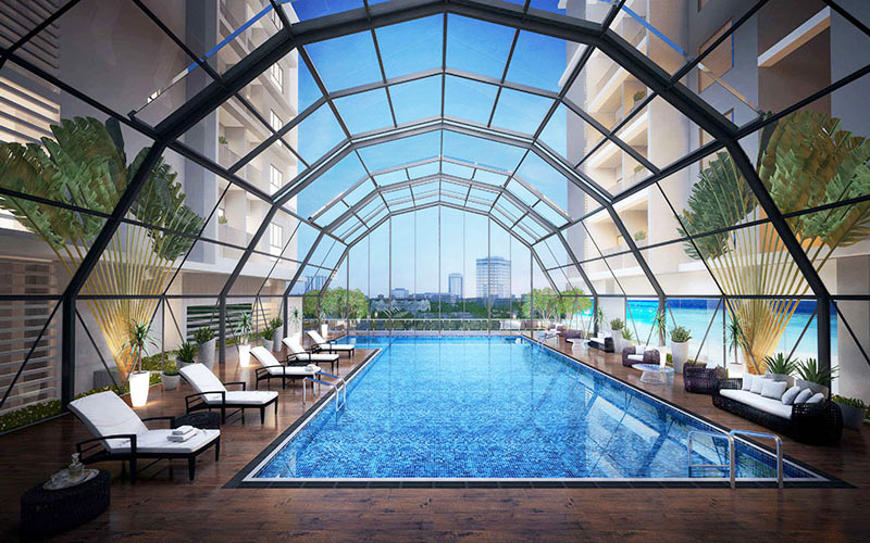 Bể bơi bốn mùa với mái kính vòm tự động của Sky Park Residence Tôn Thất Thuyết
