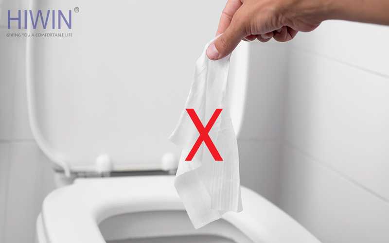 Không vứt bỏ giấy vệ sinh khi sử bồn cầu thông minh