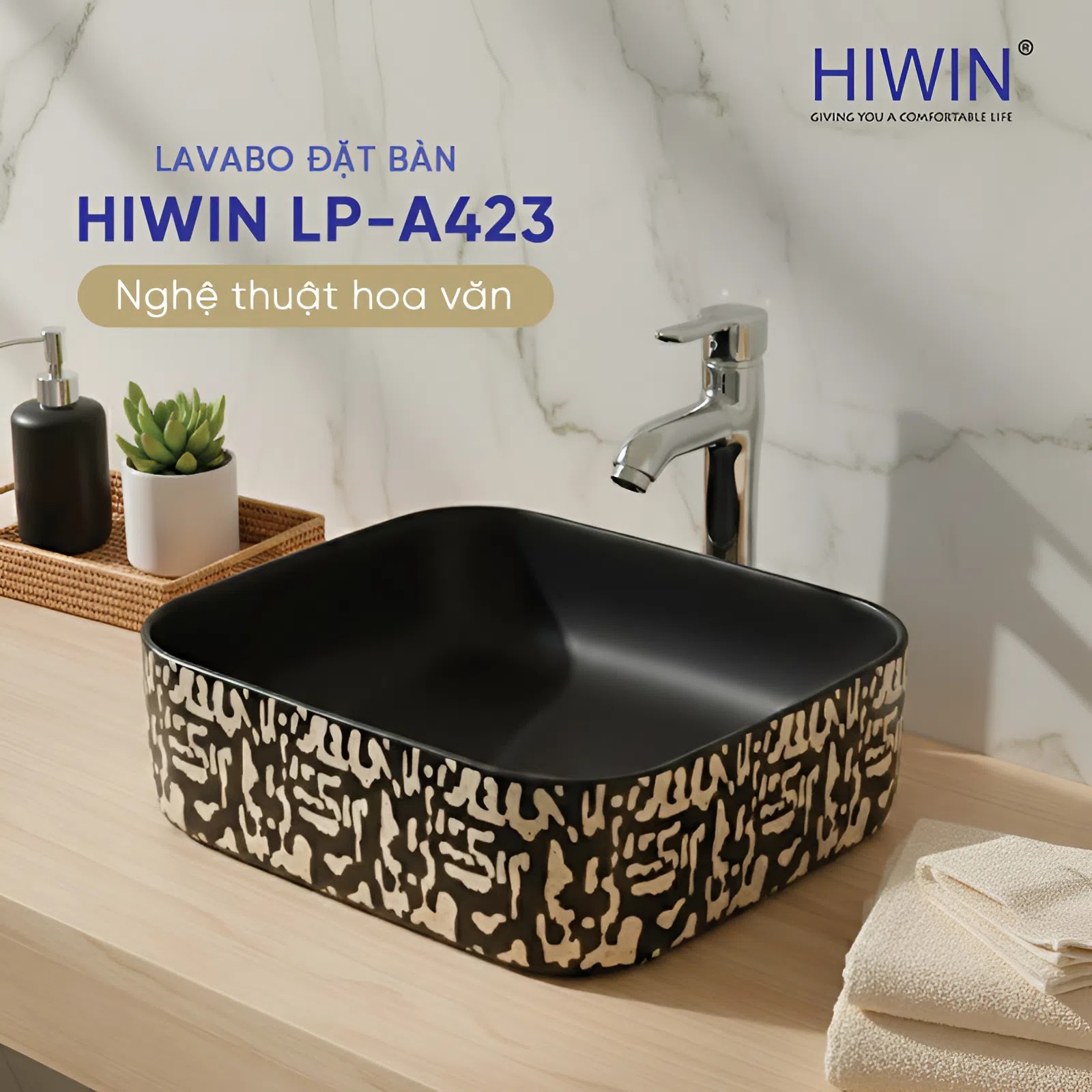 Lavabo đặt bàn nghệ thuật Hiwin LP-A423 – Thiết kế vuông bo góc mềm mại, tông đen nhám sang trọng cùng hoa văn vàng ánh kim tinh xảo.