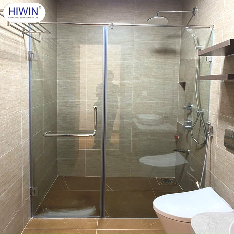 Phòng tắm kính tiêu chuẩn giúp ngăn cách và tạo không gian thoải mái cho người dùng