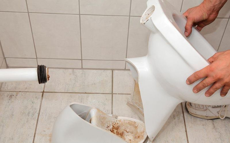Giải đáp thắc mắc về nguyên nhân bồn cầu bị nứt hoặc vỡ 
