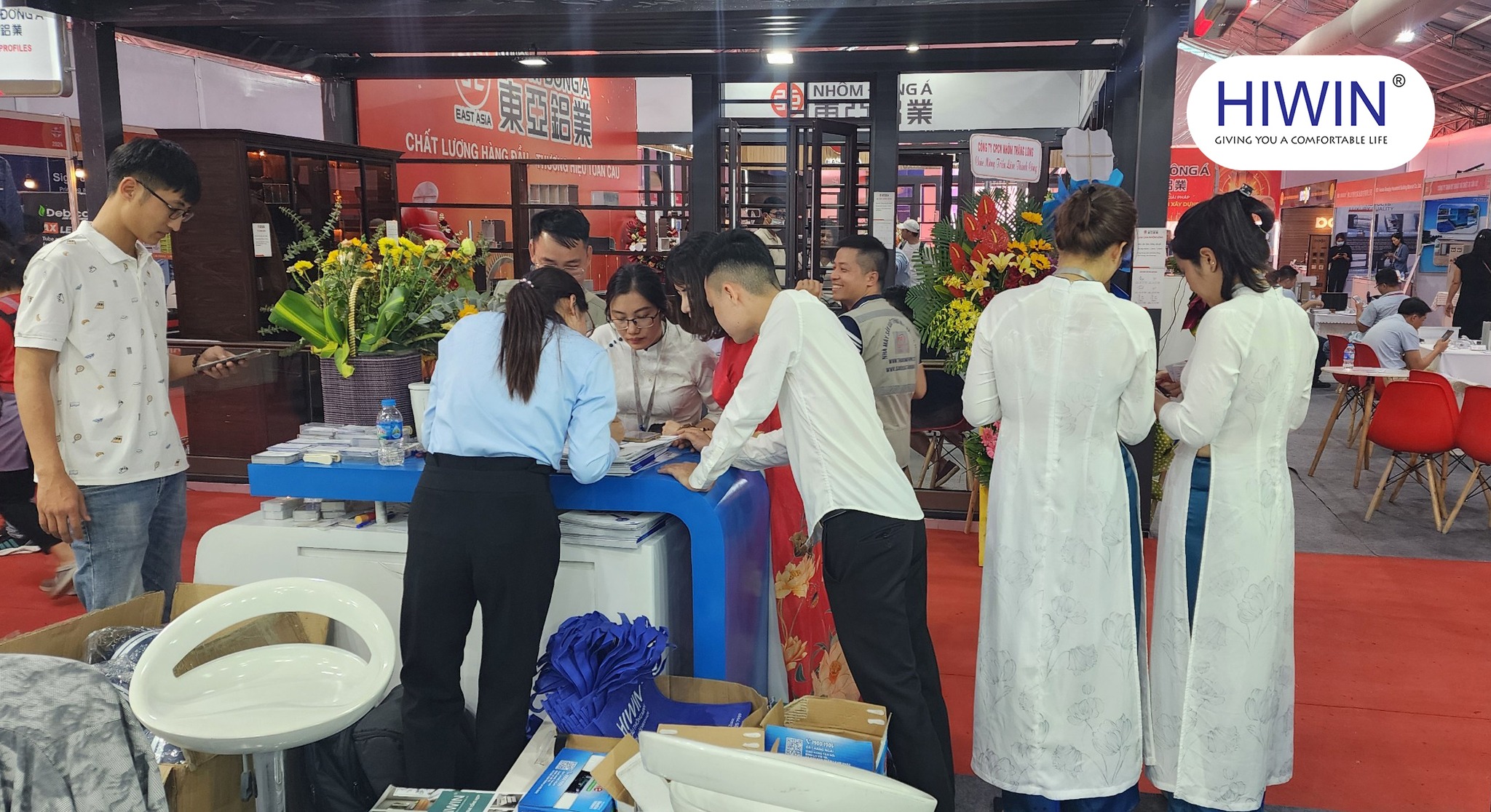 Không chỉ được tham quan mà còn được tham gia vào rất nhiều chương trình thú vị khác