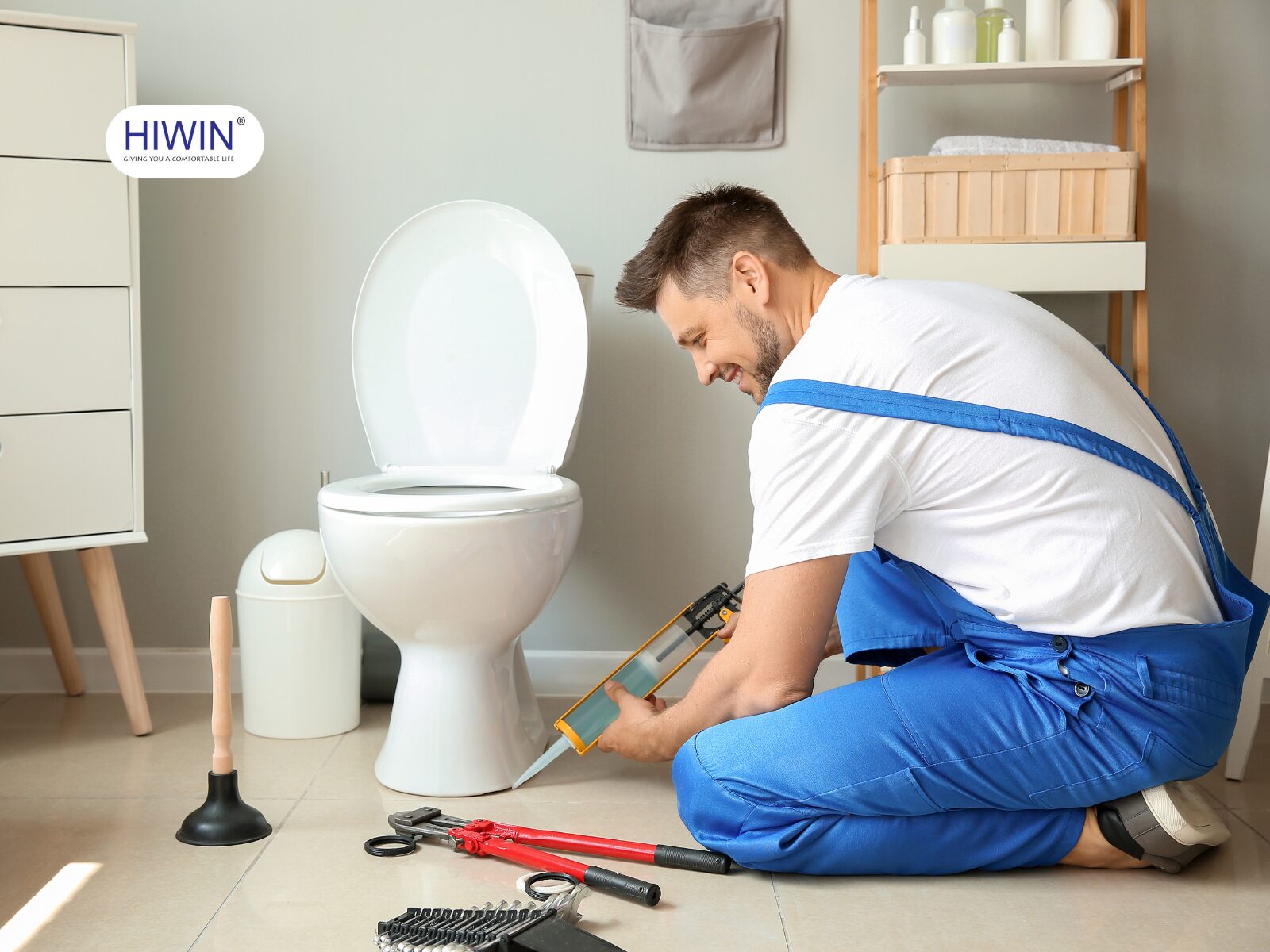 Gọi thợ chuyên nghiệp đến xử lý khi không thể khắc phục tình trạng