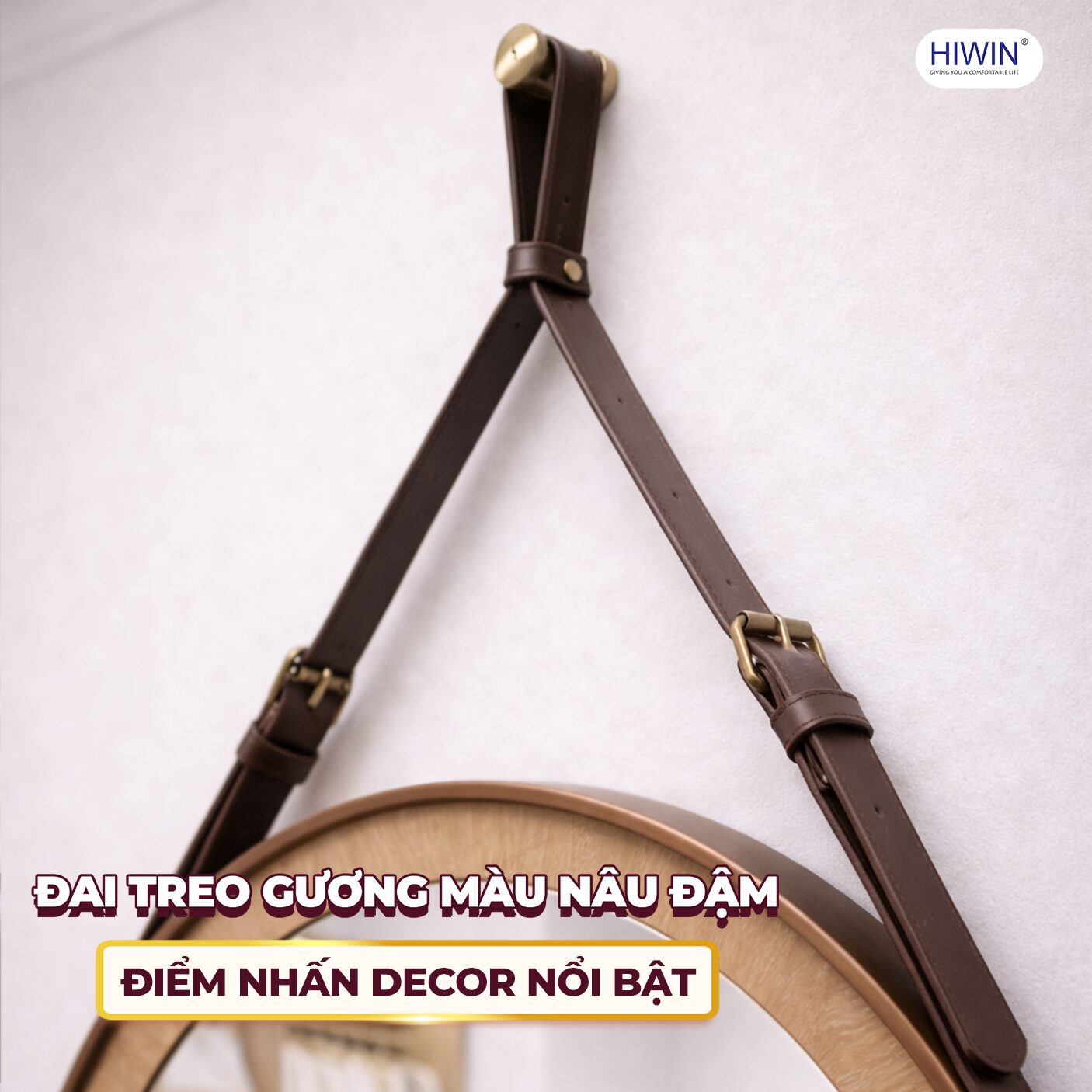Đai treo gương màu nâu đậm, chất liệu da cao cấp, thiết kế chắc chắn, phù hợp với nhiều phong cách nội thất
